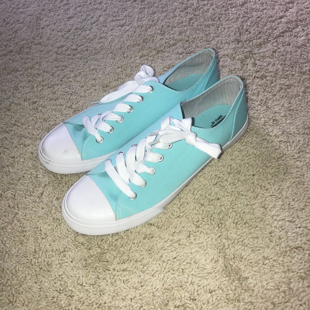 Brand New Cute Summer Sneakers!